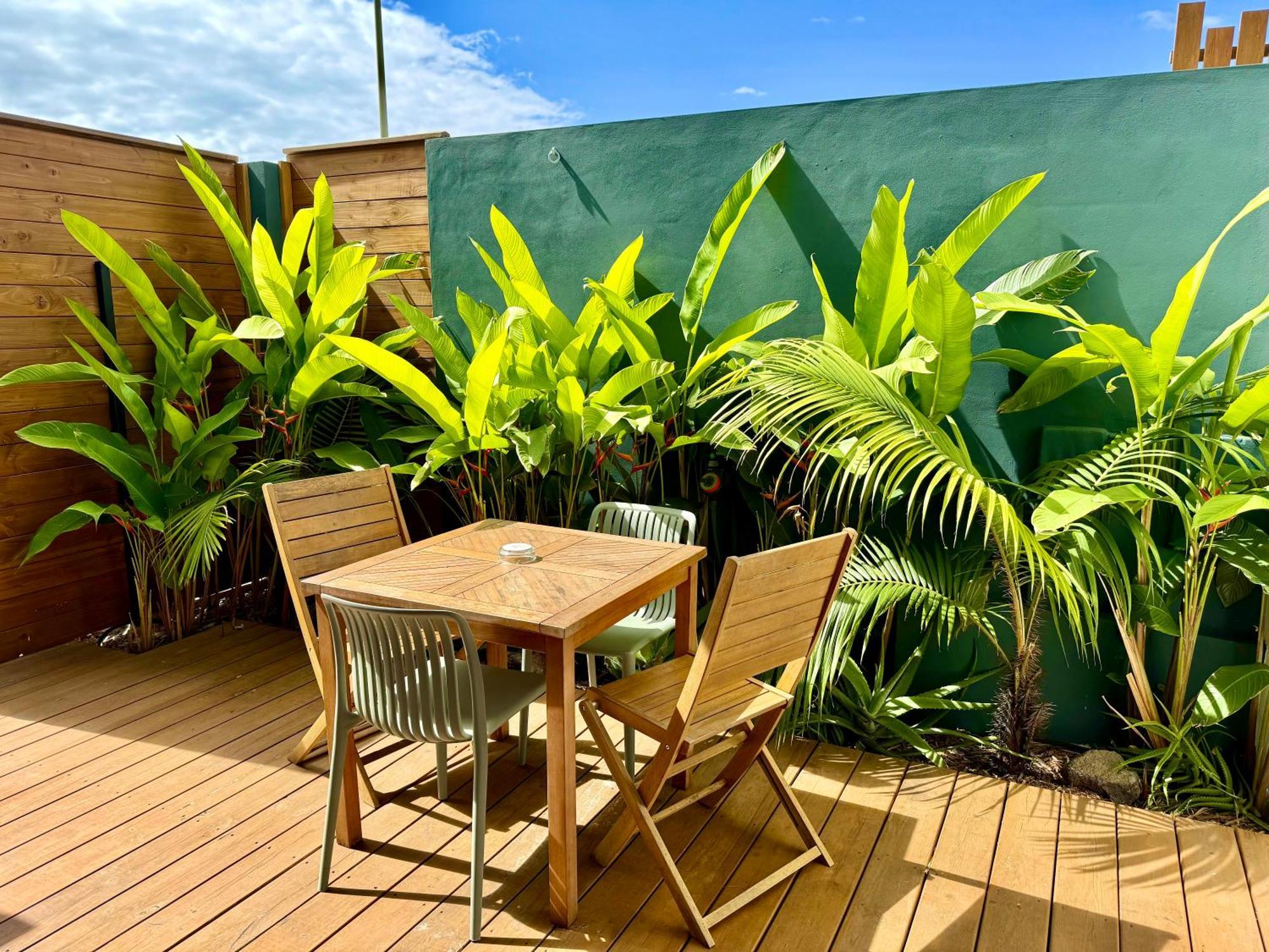 Aloes - Villa Salba. Panoramic View. L'Etang-Sale Екстер'єр фото
